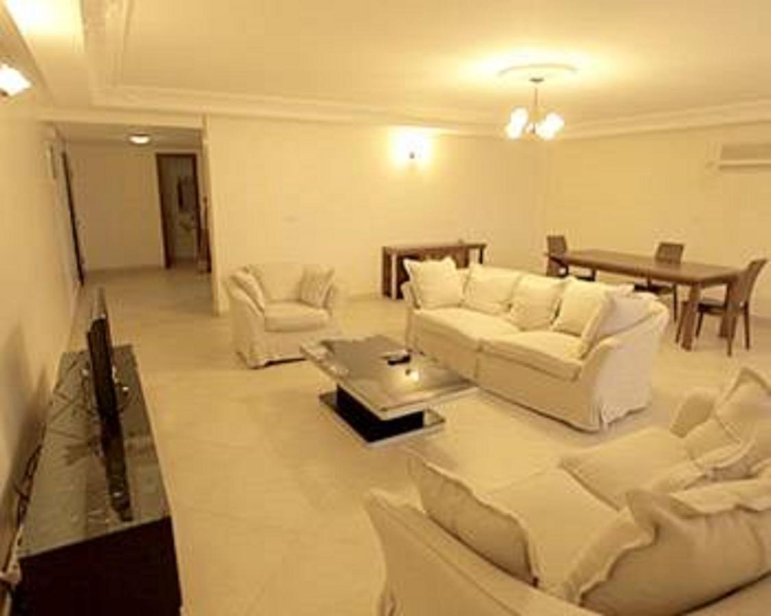 Manhantan Living Bonaberi Экстерьер фото